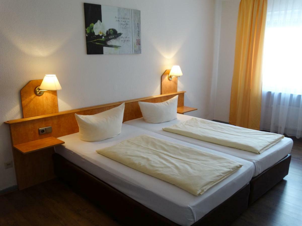 Hotel Sonne - Haus 1 Idstein Kültér fotó